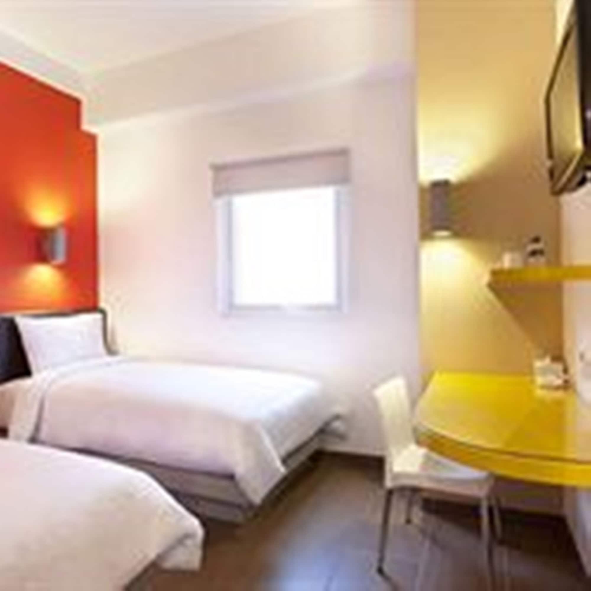 Amaris Hotel Cihampelas Bandung Dış mekan fotoğraf